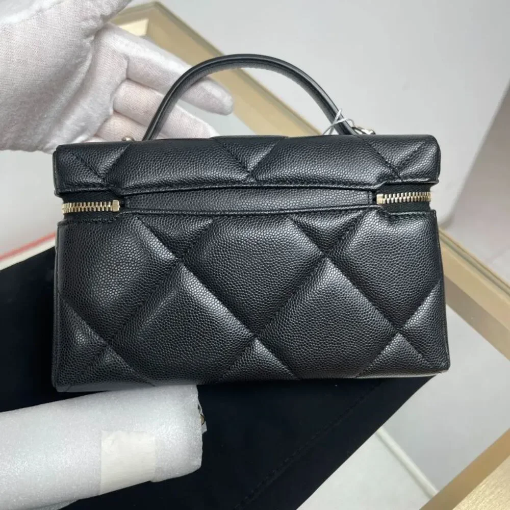 Chanel Women Pre-Loved Bag Very Good Condition